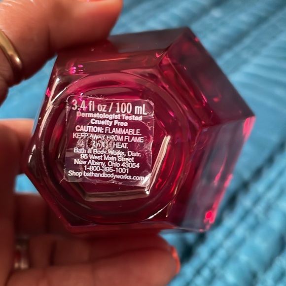 Bath and Body Works Luminous Perfume - Picture 2 of 5